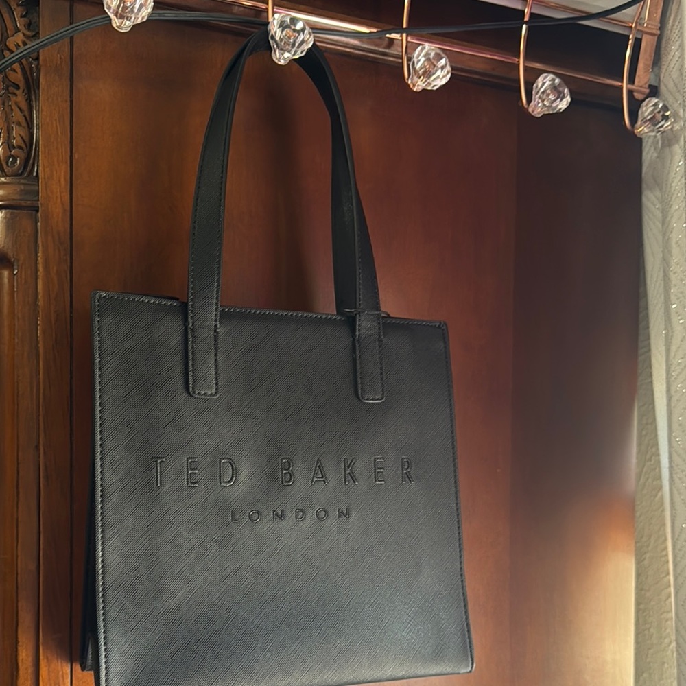 Ted Baker Black Textured medium Tote Handbag.